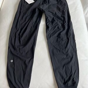 Lululemon Dance Studio MR Jogger size 6